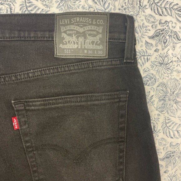 Levi's Men's Slim Black Jeans NV - Picture 4 of 13